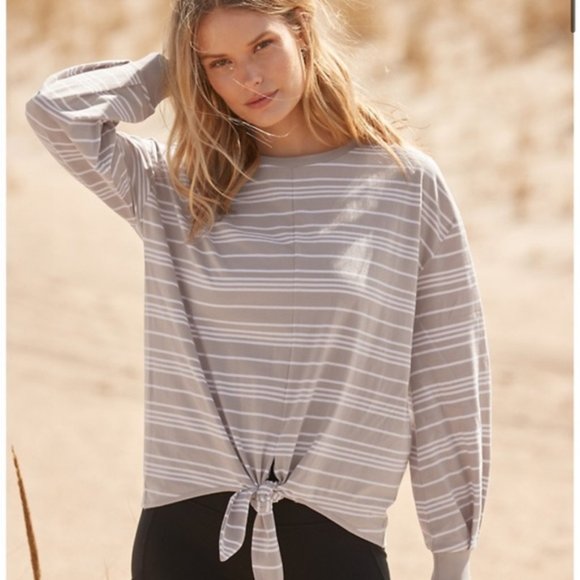 Garnet Hill Tops - Garnet Hill Knotted Long-Sleeve Tee Dove Stripe